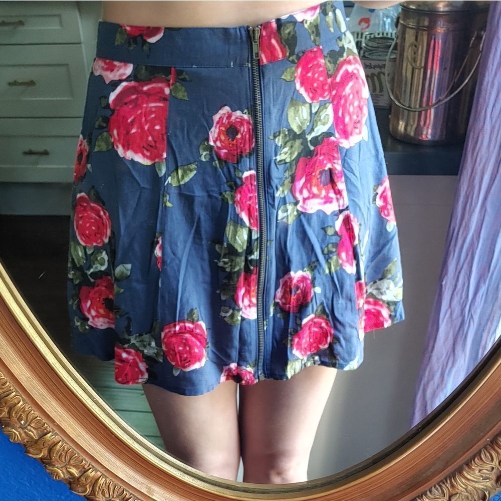 Urban Outfitters Pins & Needles Lightweight Floral Viscose Skirt with Zipper L